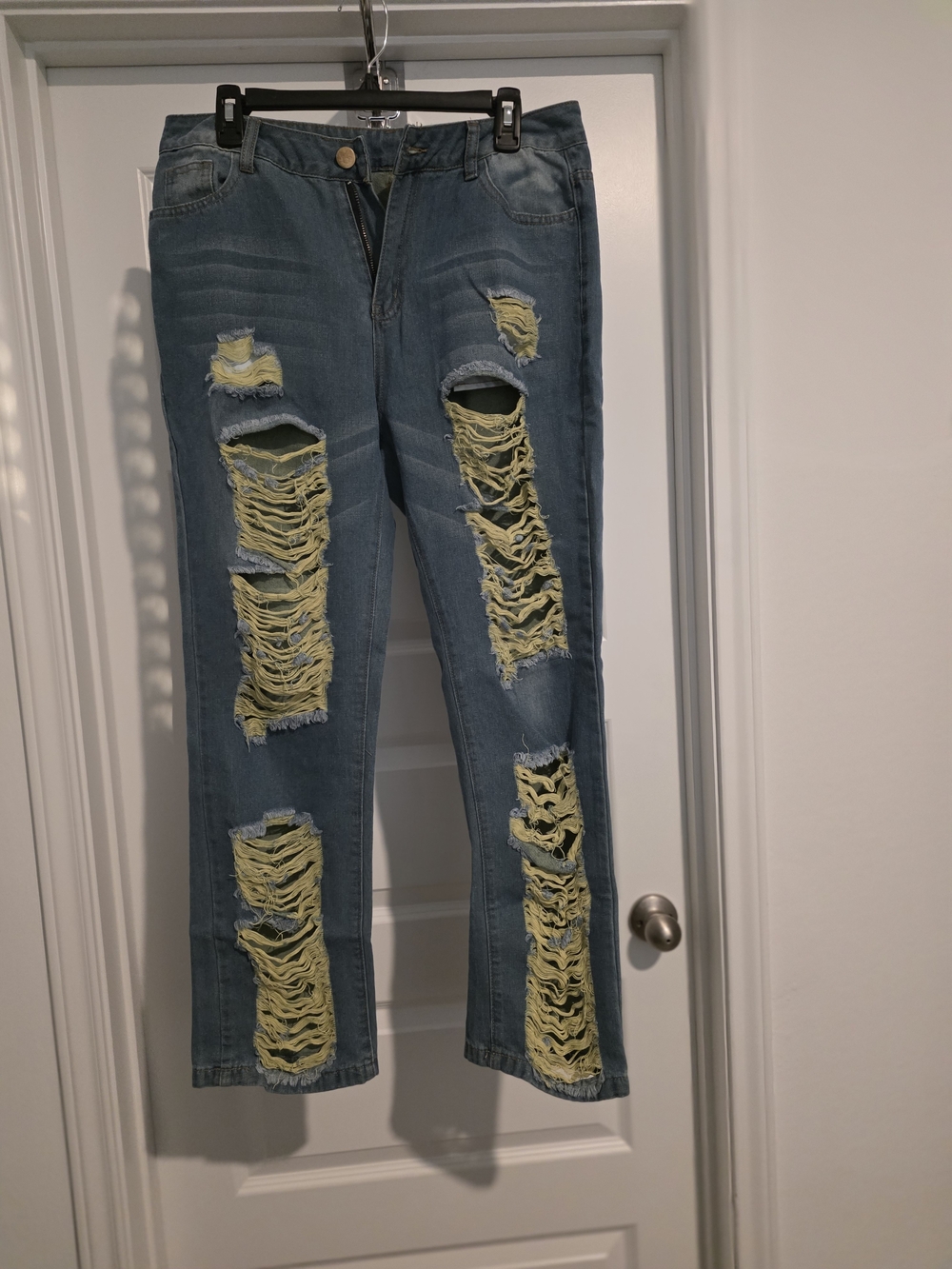 Blue Distressed Women's Jeans with Yellow Underlay